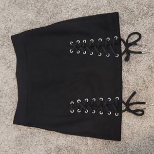 Black Mini Skirt 🖤
